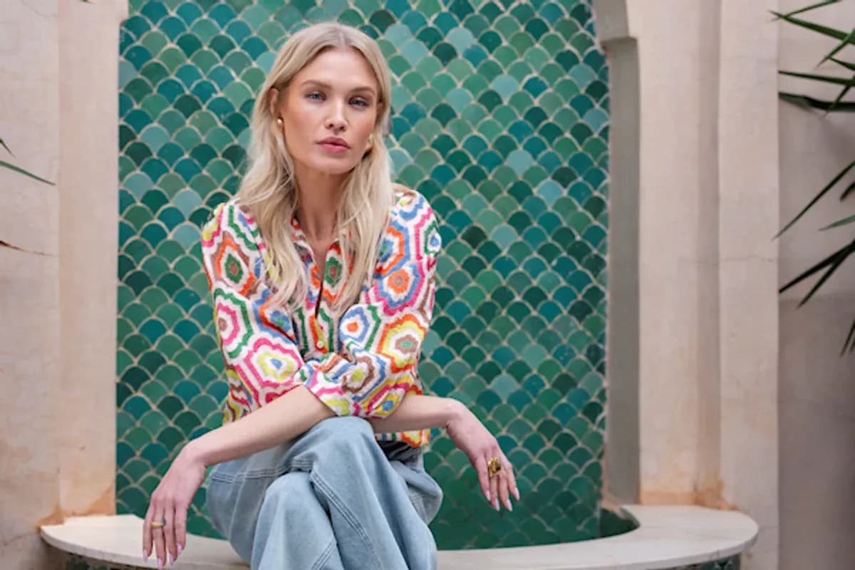 Kleurrijke blouse uit de damescollectie